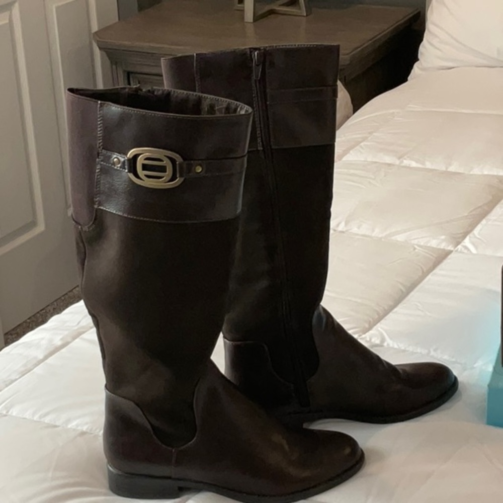 Ladies brown boots